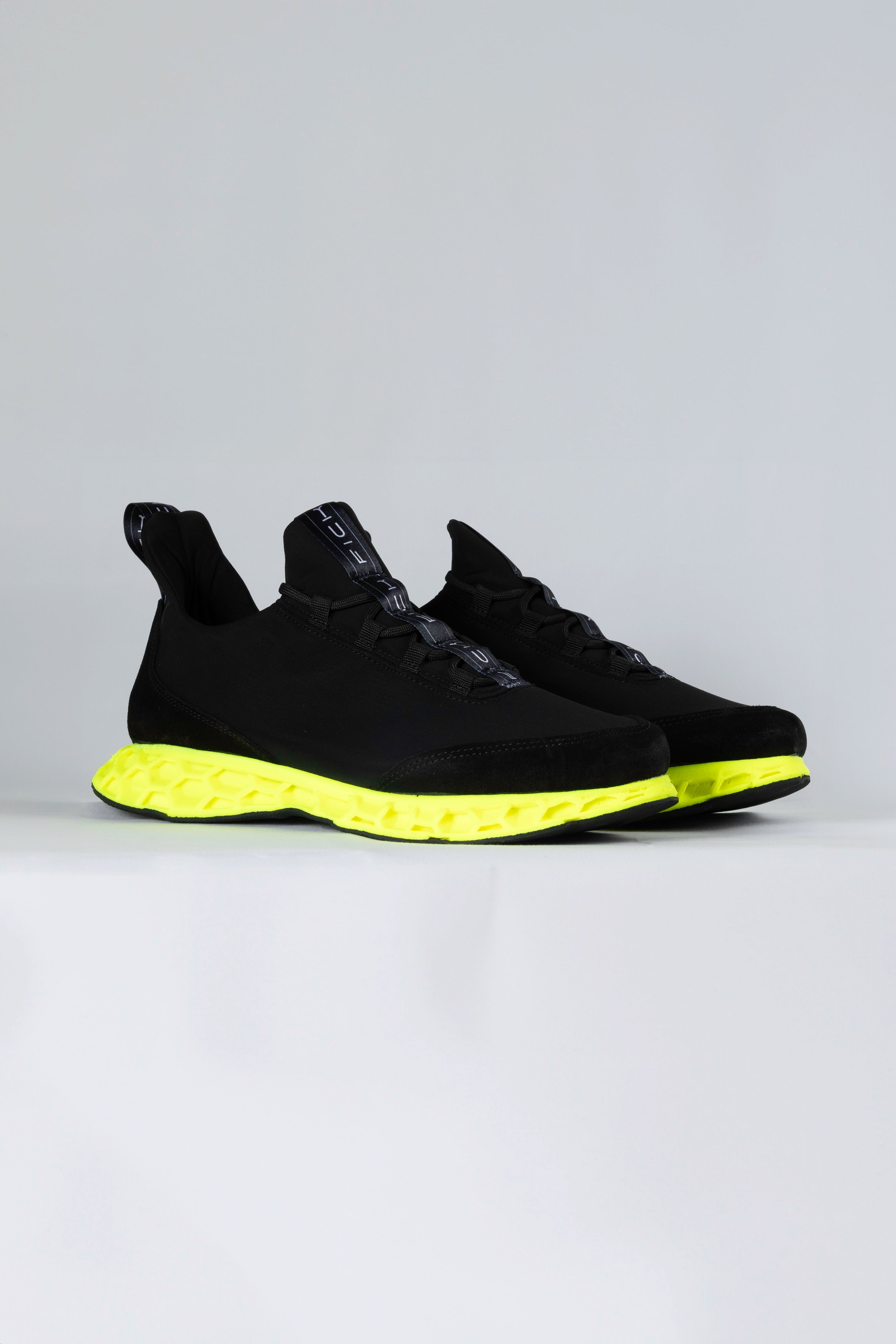 Bee System Black - Neo Yellow Sole