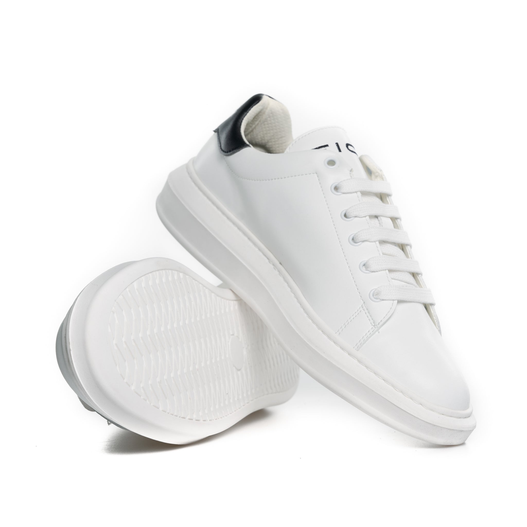 Zapatillas Lifestyle - Un-classic Re Edition - Blancas - Fick Company